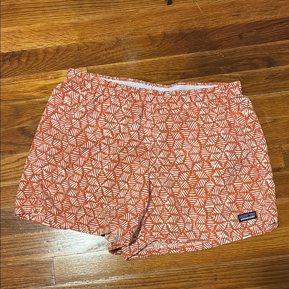 Patagonia Women’s 5” Baggies Orange and White